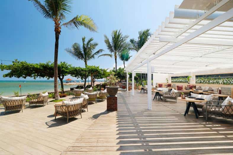 breakfast location on the beach at Pier 8 in Sanur
