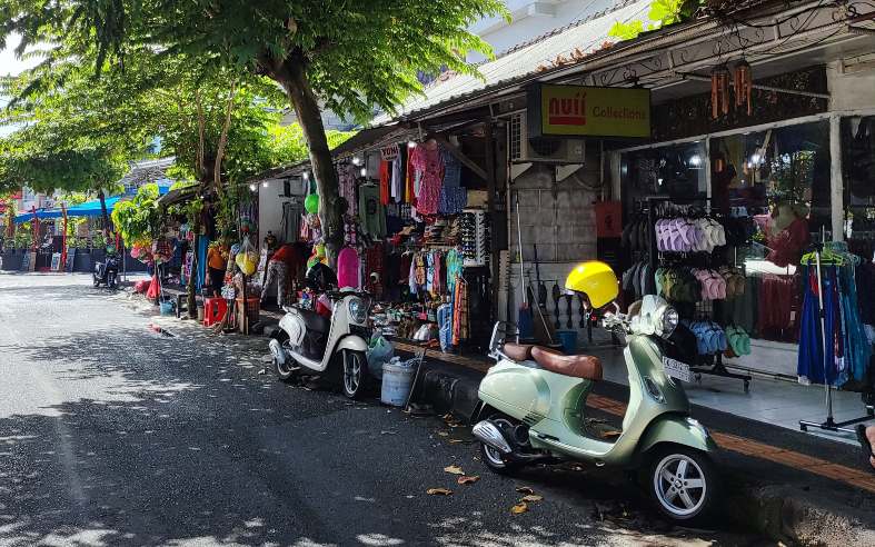 the quiet streets of Sanur